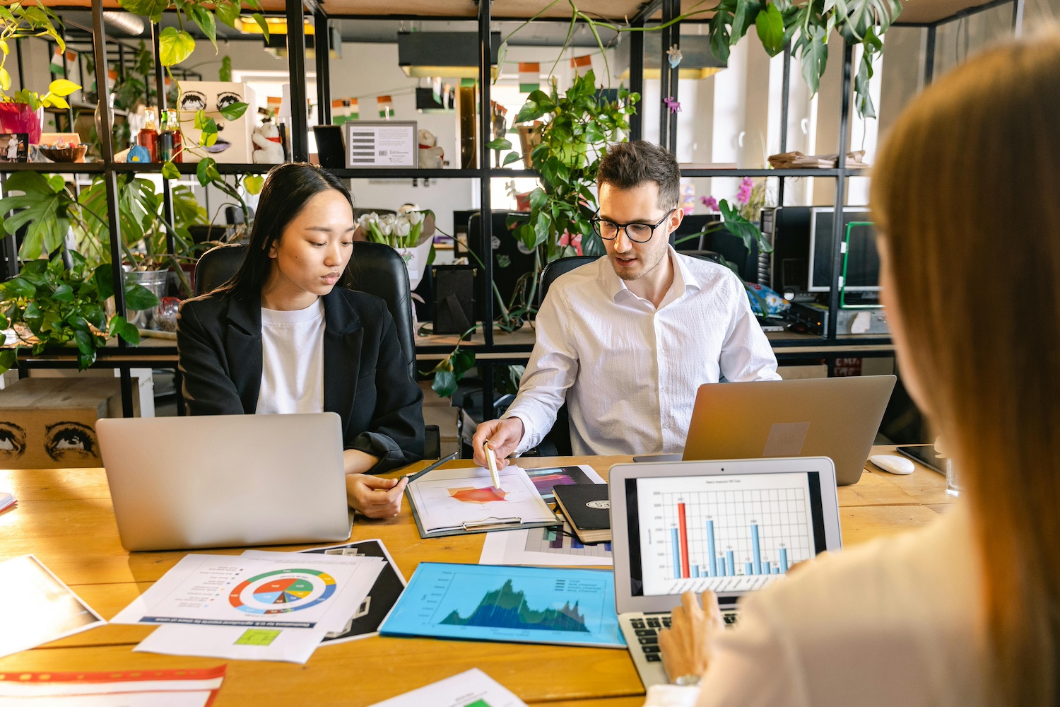 Scaling a service franchise? A Virtual Assistant team can help